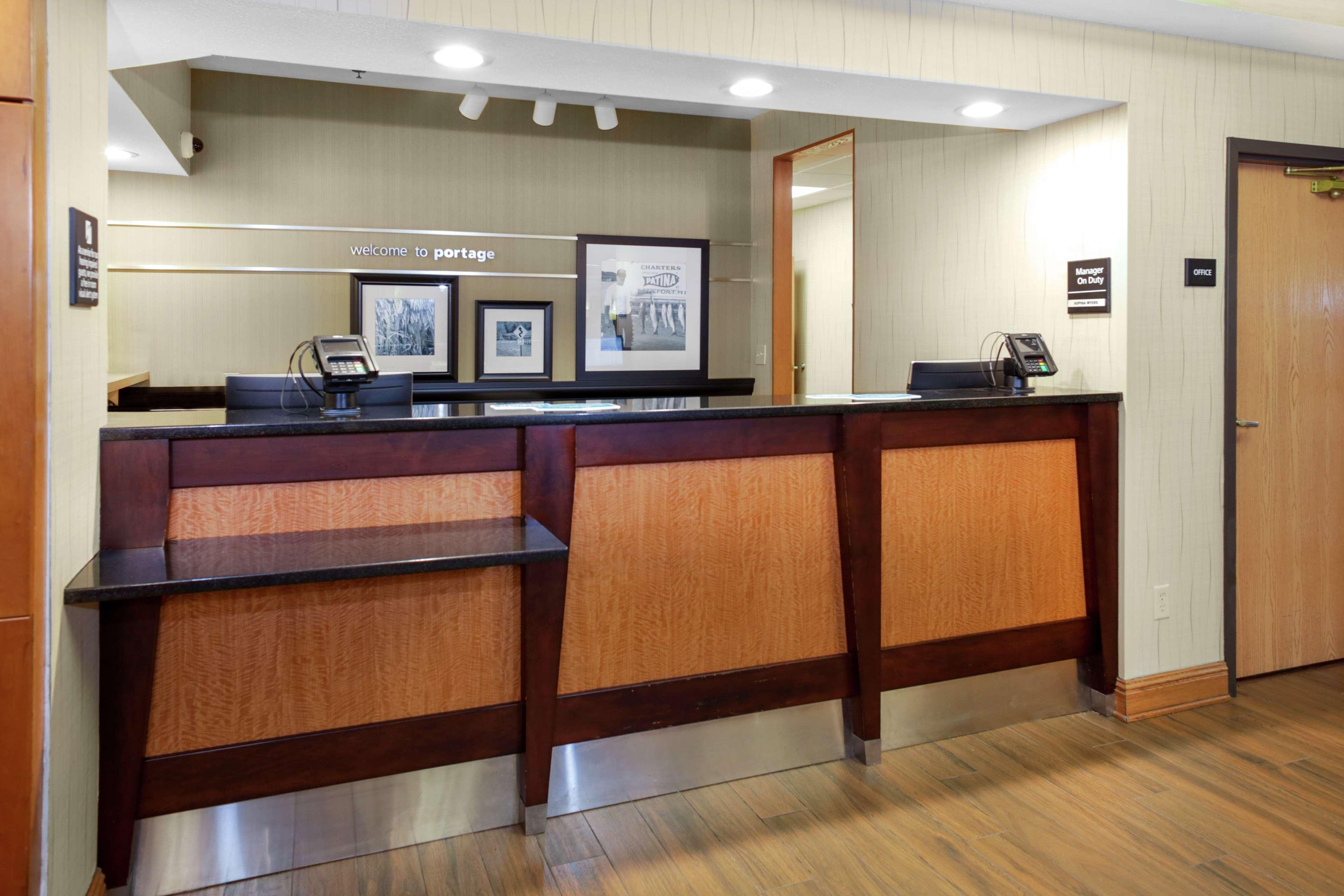 Hampton Inn Портідж Екстер'єр фото
