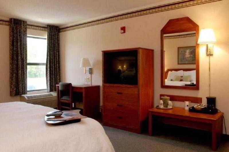 Hampton Inn Портідж Екстер'єр фото